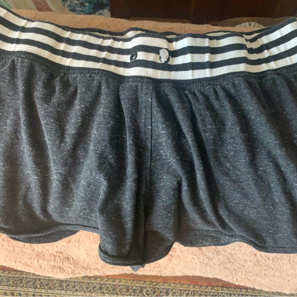Adidas - size L women’s shorts - Picture 3 of 3